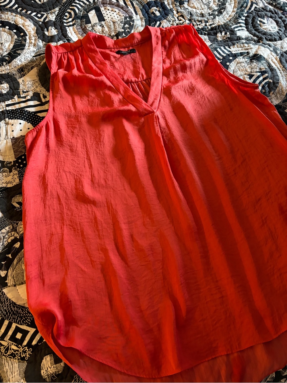Alfani Coral Sleeveless V-Neck Blouse Size Large High Low Hem
